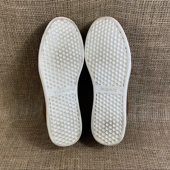 🛑SOLD🛑Vionic Baldwin Shoes Sneakers Leather Top Lace Up Size 10 - Picture 11 of 11